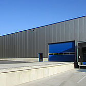 Hörmann Verladetechnik am Neubau der Lagerhalle für Brangs und Heinrich erstellt von Schreiber Stahlbau