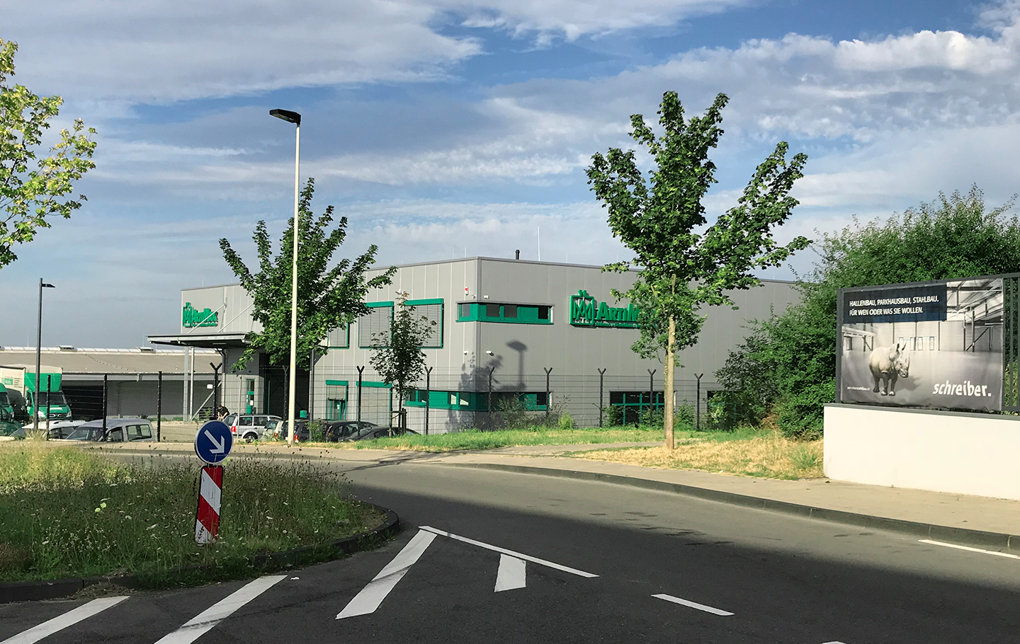 Produktionshalle und Lagerhalle in Solingen der Firma Artimax in Solingen Piepersberg